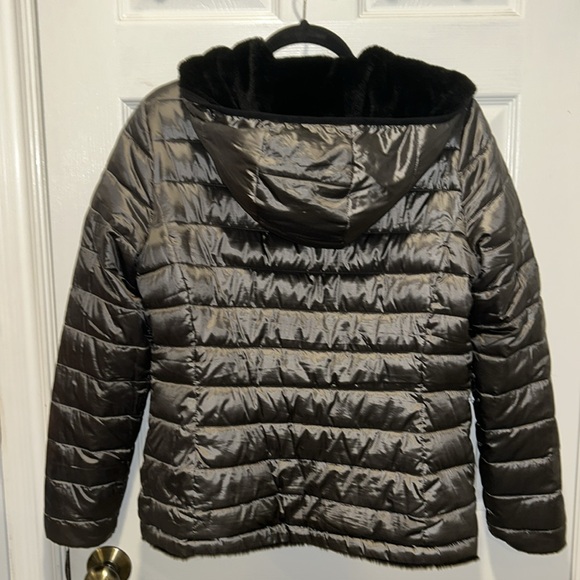 Reversible jacket - Picture 6 of 6